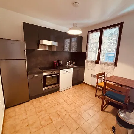 Charming Quiet & Pool Near Bastia *