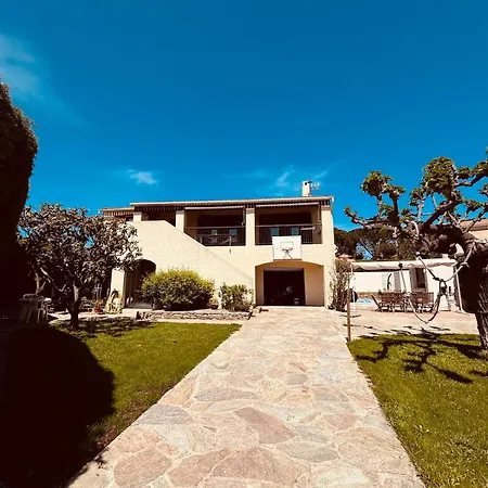 Charming Quiet & Pool Near Bastia